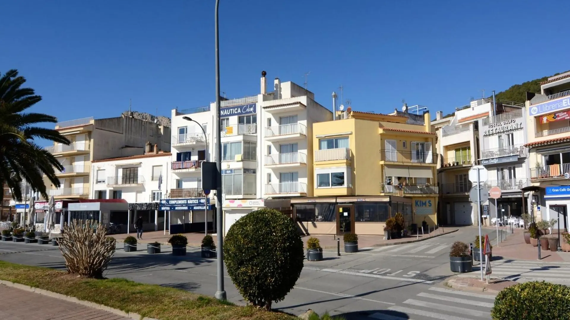 Arts 2 Apartament L'Estartit Apartment