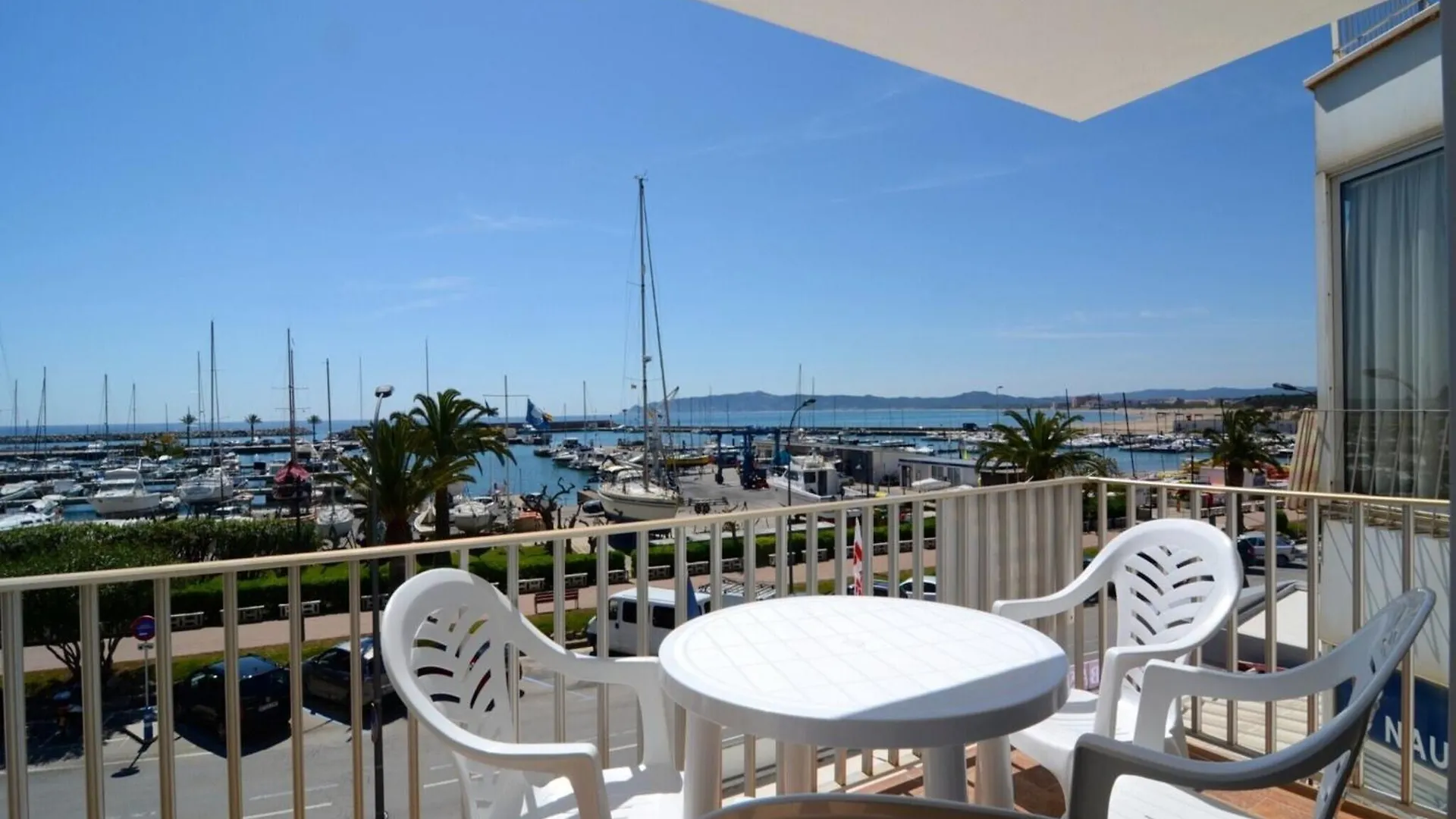 Arts 2 Apartament L'Estartit