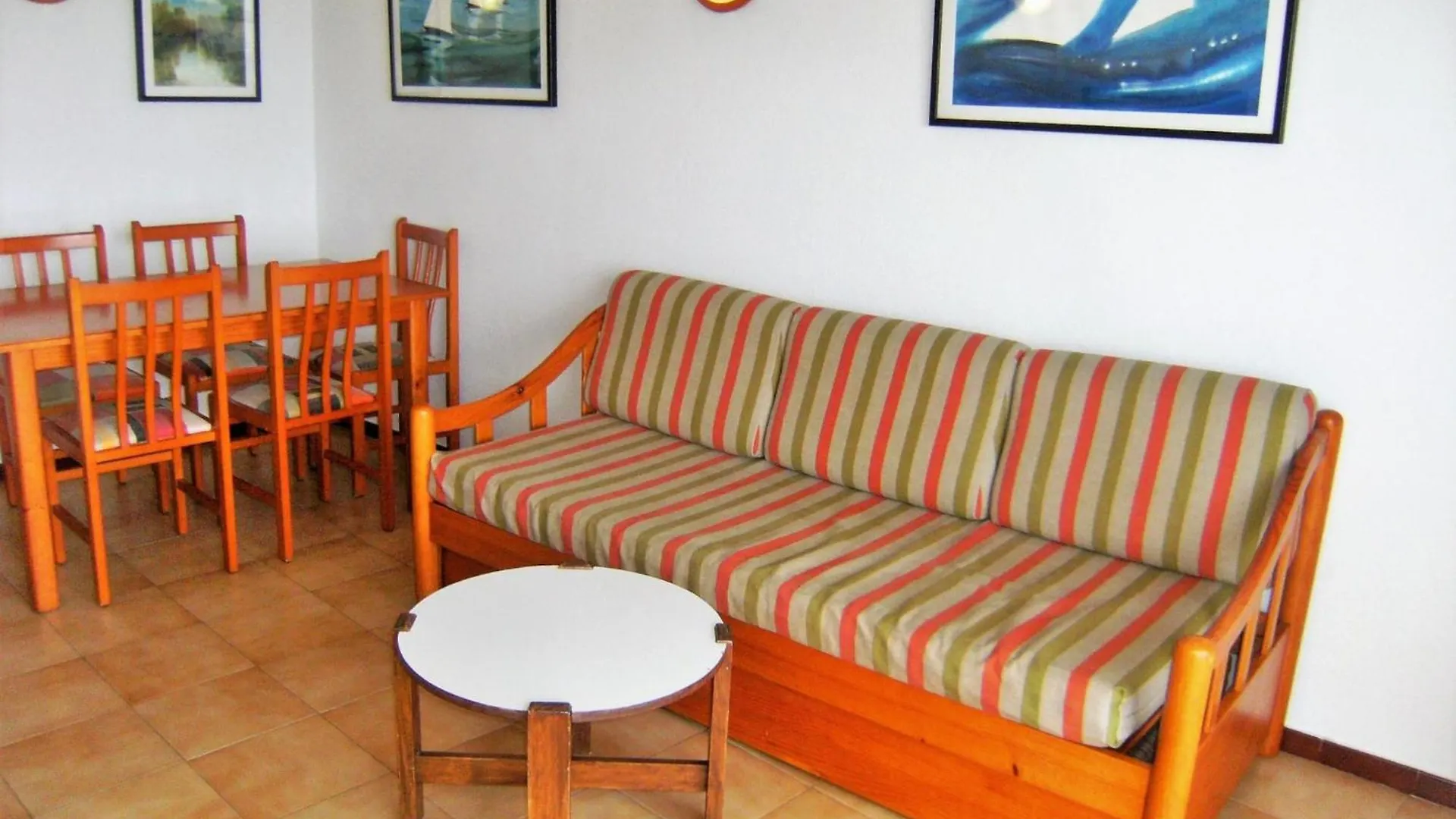 Arts 2 Apartament L'Estartit 0*,